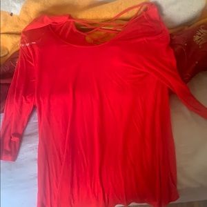 A quarter length shirt